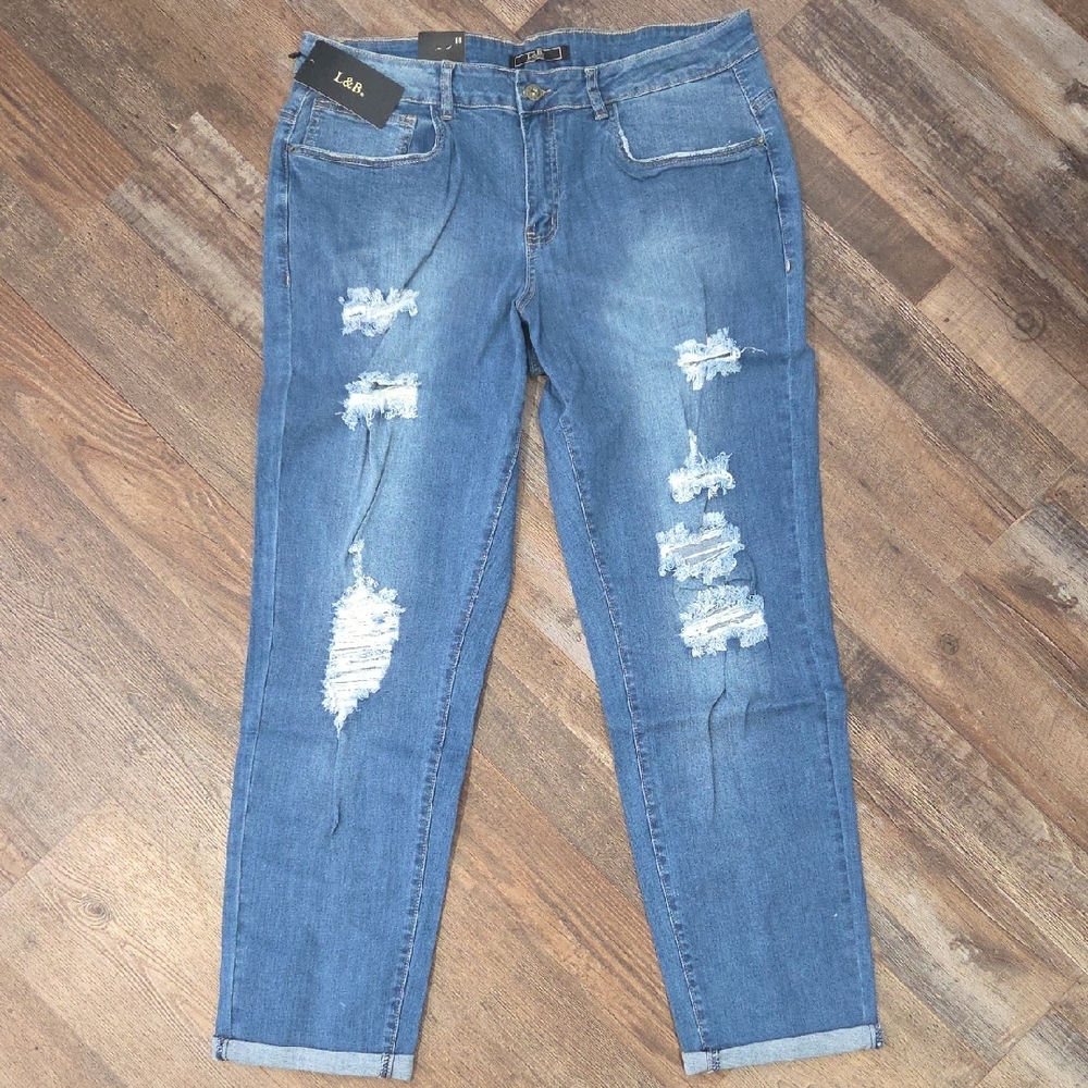 L&B Blue Distressed Ankle Jeans